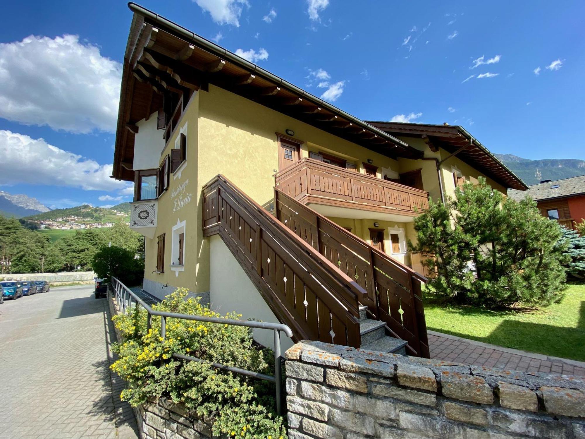 Appartamento In Residence Santa Lucia Bormio Exterior photo